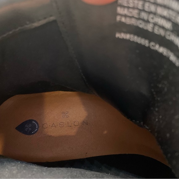 Caslon Jadey Water Resistant Bootie, Black Suede, Womens Various Size 8.5 EUC - Picture 4 of 11